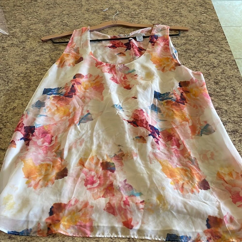 Paraphrase blouse with flowers
